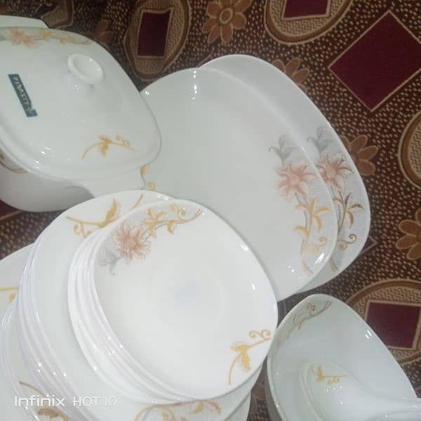 marble dinner set 0