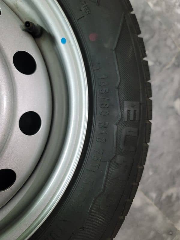 Tyres with rim 145-80/13 1