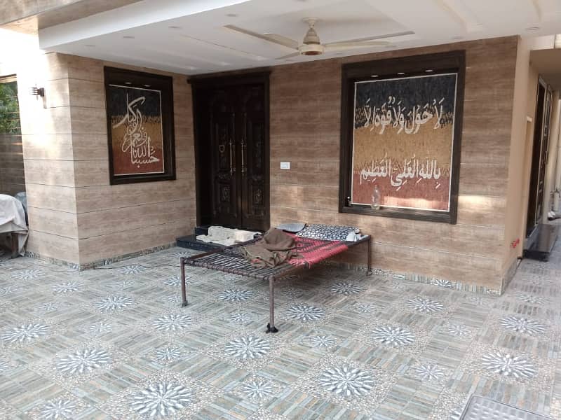 Like Brand New 10 Marla Luxury House Available For Sale in Talha Block Bahria Town Lahore 30