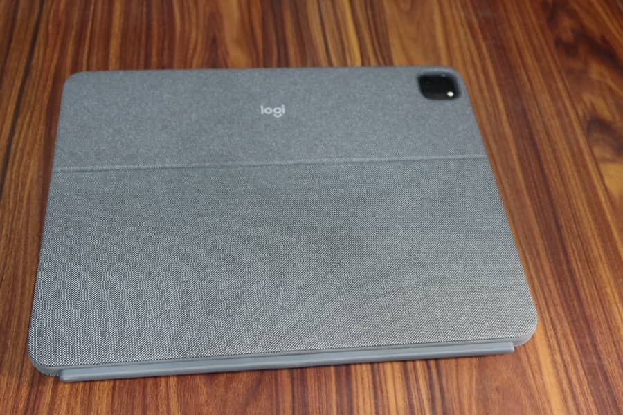 Apple iPad Pro 12.9inch 5th Gen 512GB w/ Keyboard, Brand New Condition 3