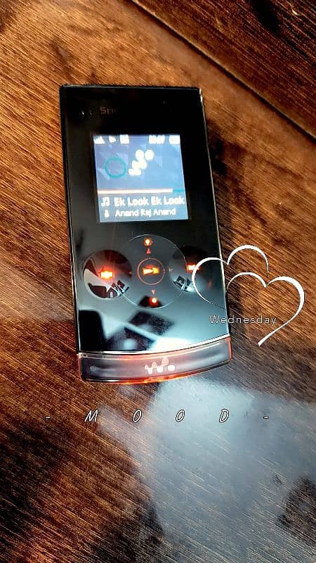 Sony Ericsson W980 10