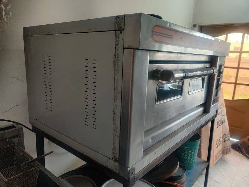 Pizza oven and Fryer 3