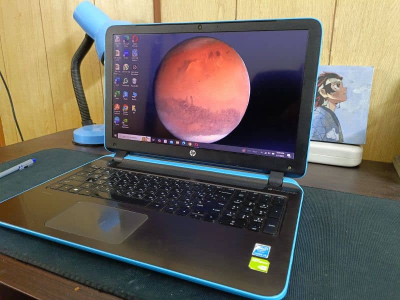 Gaming laptop with 4GB Nvidia Geforce 840M graphics card 3