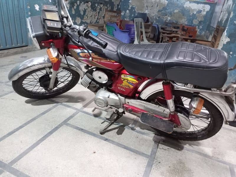 Yamaha 100 cc 3