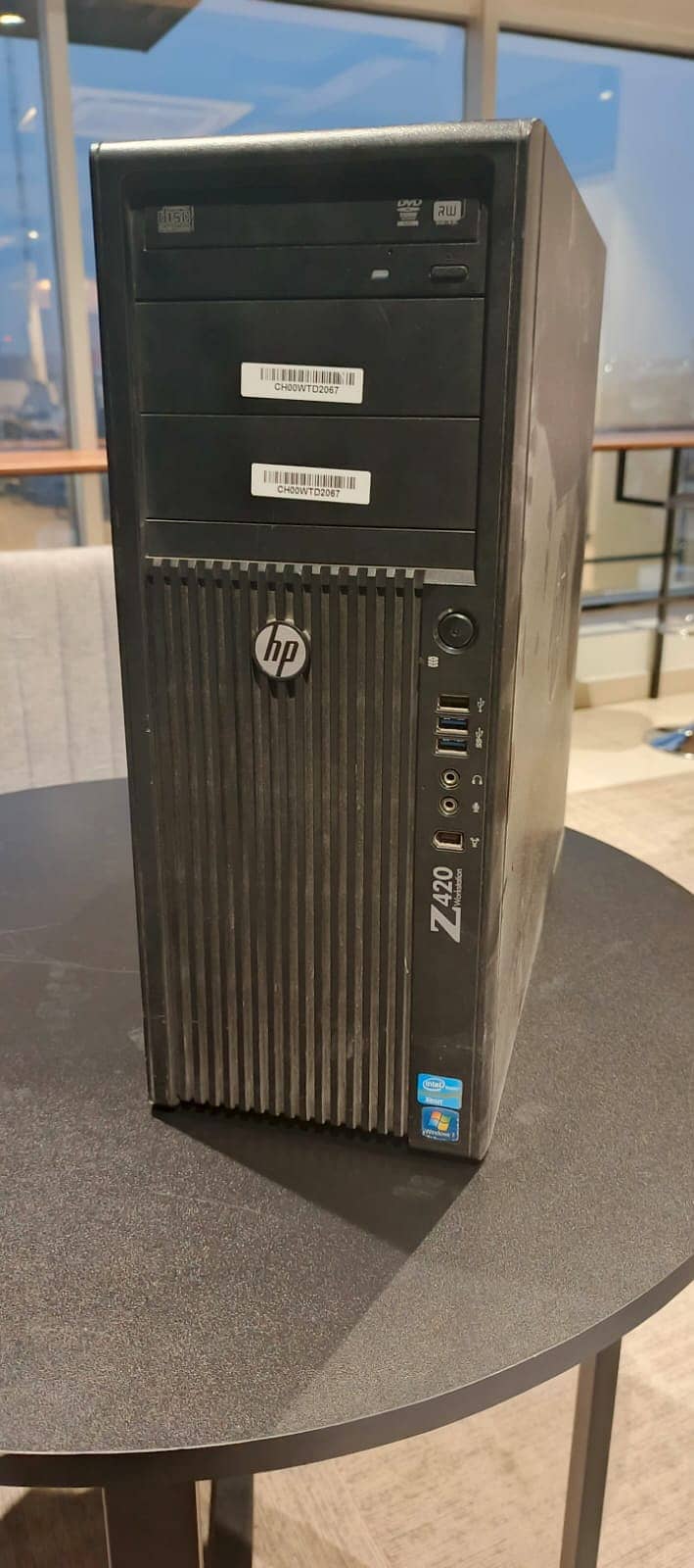 HP Z420 0