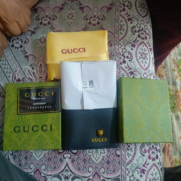 Men's branded wallets GUCCI, Louis Vuitton for sale 0