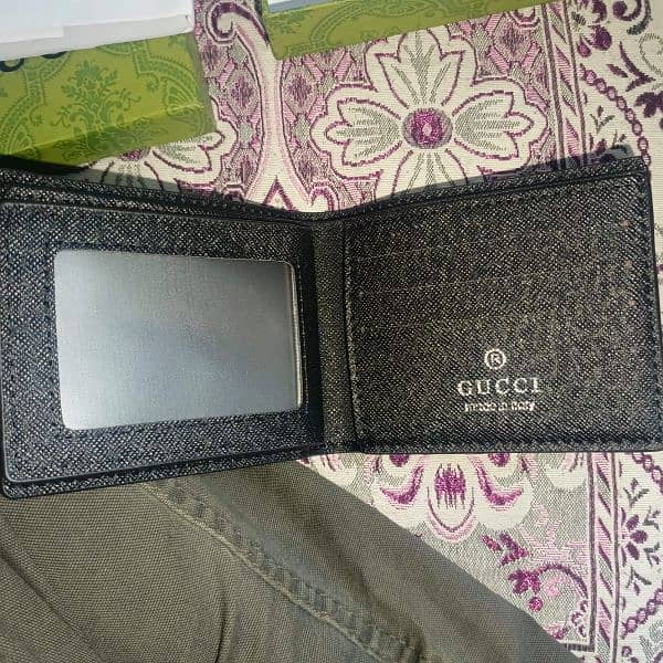 Men's branded wallets GUCCI, Louis Vuitton for sale 10