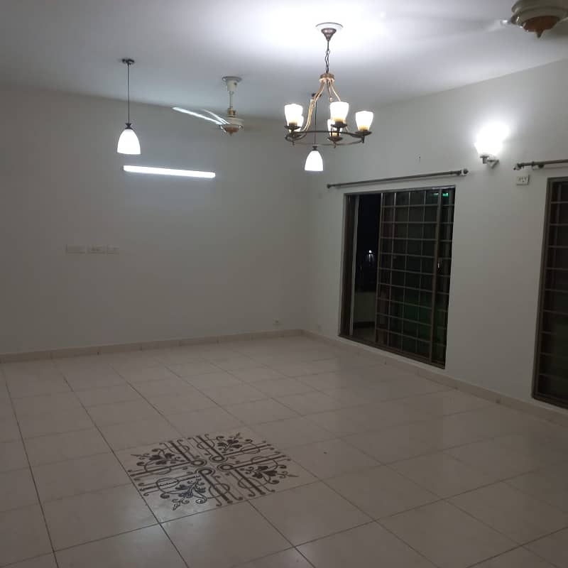 Don't miss out this beautiful apartment (For Rent) 7