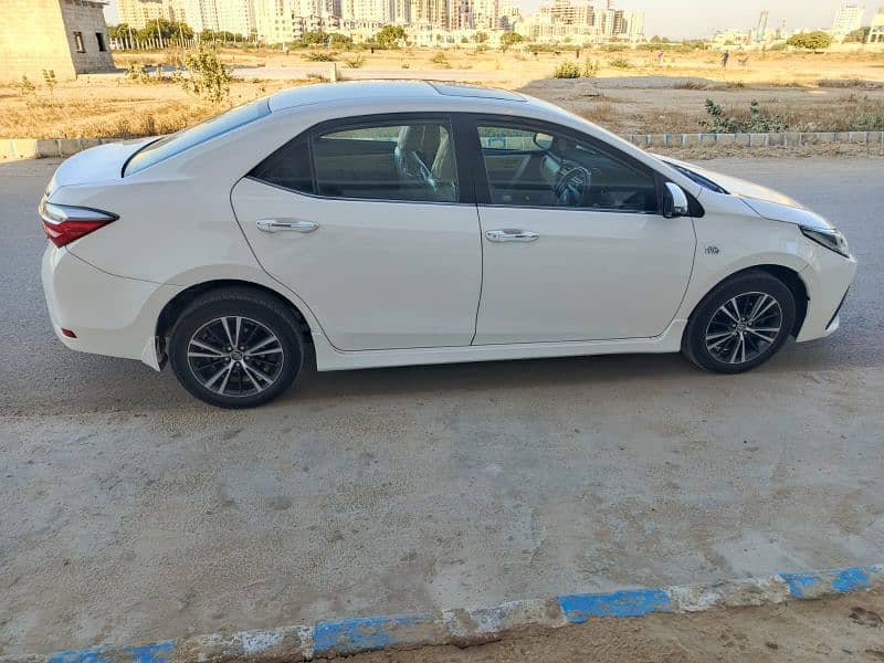 Toyota Altis Grande 2018 5