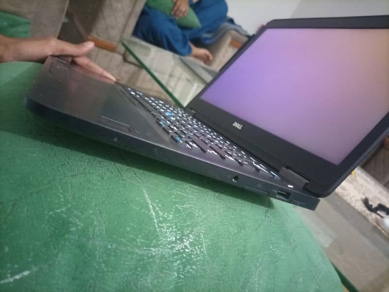 laptop latitude E7470 1