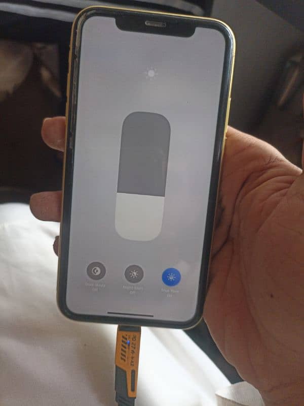 iPhone 11 128gb JV water sealed 4