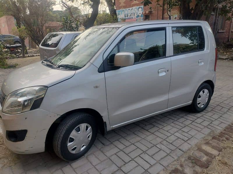 Suzuki Wagon R 2016 1