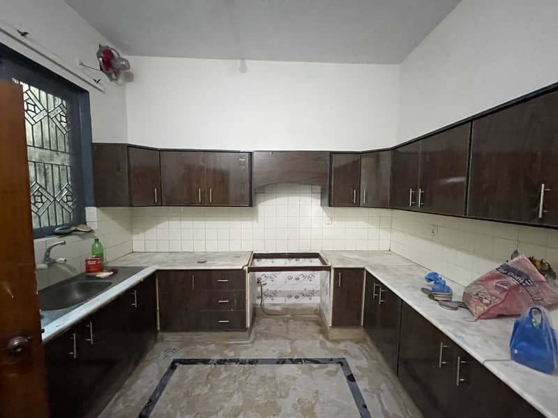 10 Marla Lower Portion Rent Near To Main Road Prime Location 1