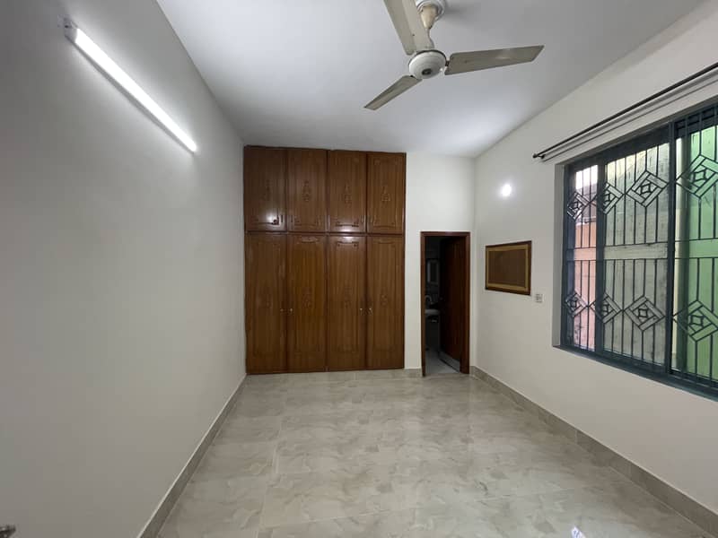 10 Marla Lower Portion Rent Near To Main Road Prime Location 0