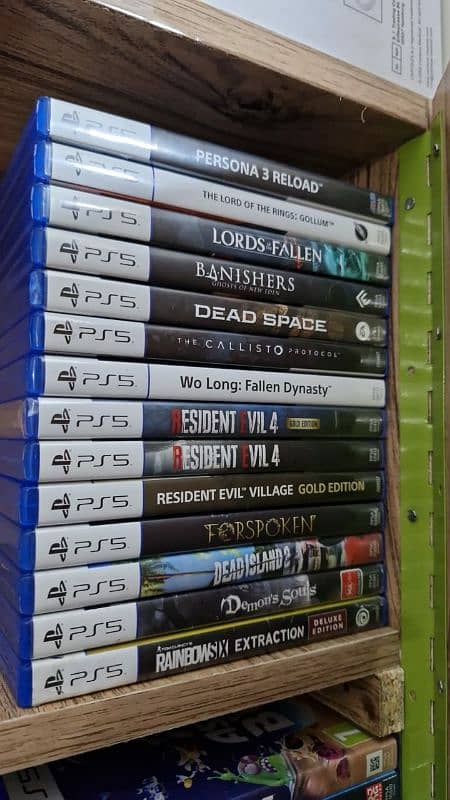 ps5 and PS4 games available 12