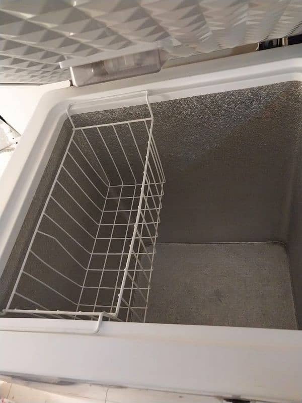 Dawlance deep freezer Large size double door 2