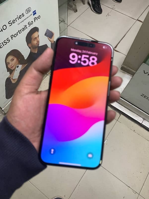 iPhone 15 Pro Max 256GB Esim time Available 1