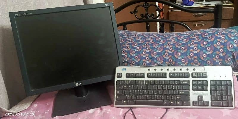 LG monitor + HP keyboard 1