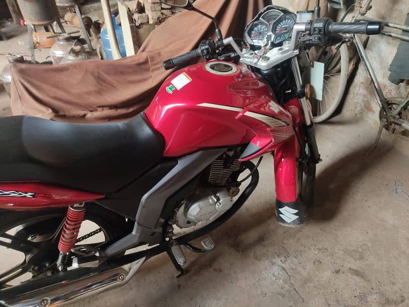 Gsx 125 new bike hai only 1500 km chli hai 1st owner hoon 5