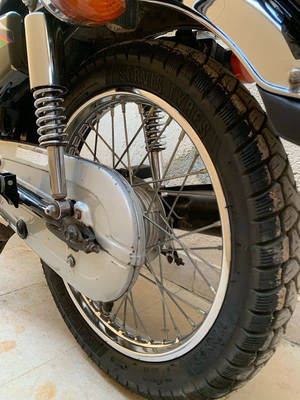 Honda 125 2016 with union rim 4