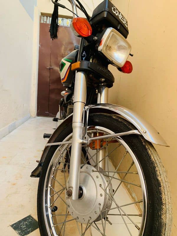 Honda 125 2016 with union rim 13