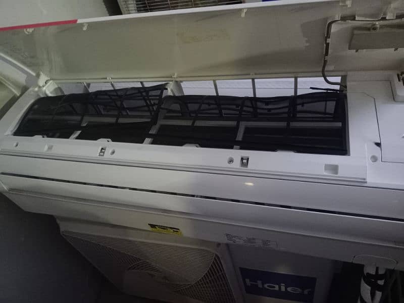 Haier 1.5 ton DC inverter 1