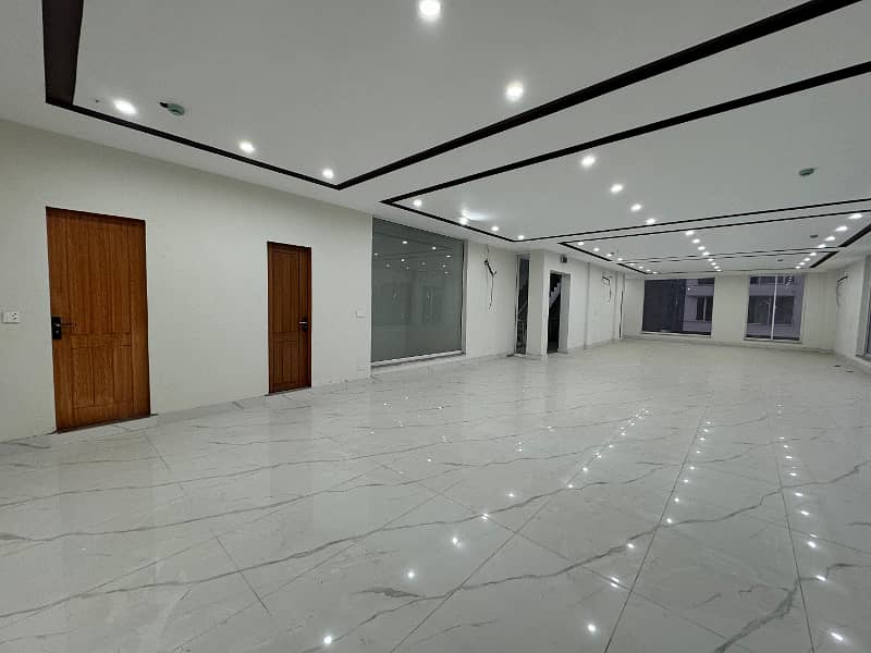 4 MARLA FULL PLAZA AVAILABLE FOR RENT IN DHA PHASE 6 LAHORE AT IDEAL LOCATION FOR CORPORATE SECTOR 4