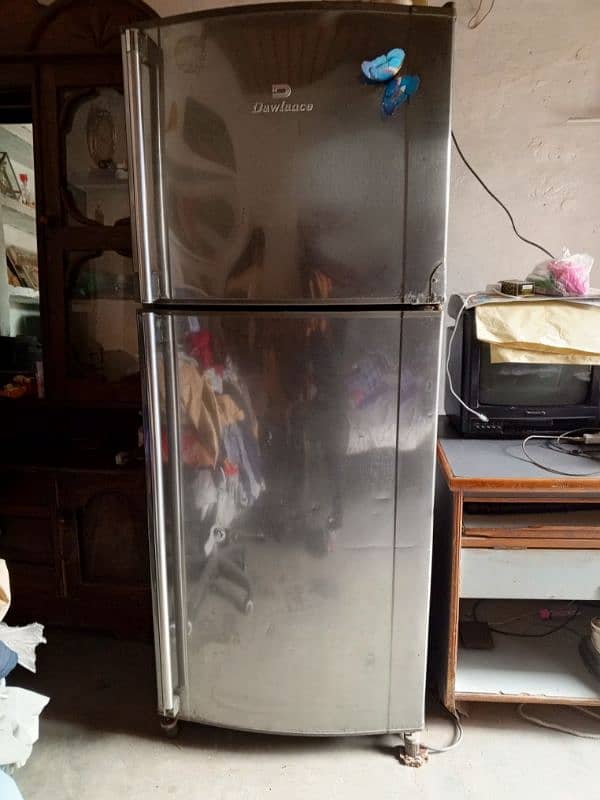 Dawlance fridge in good condition 0