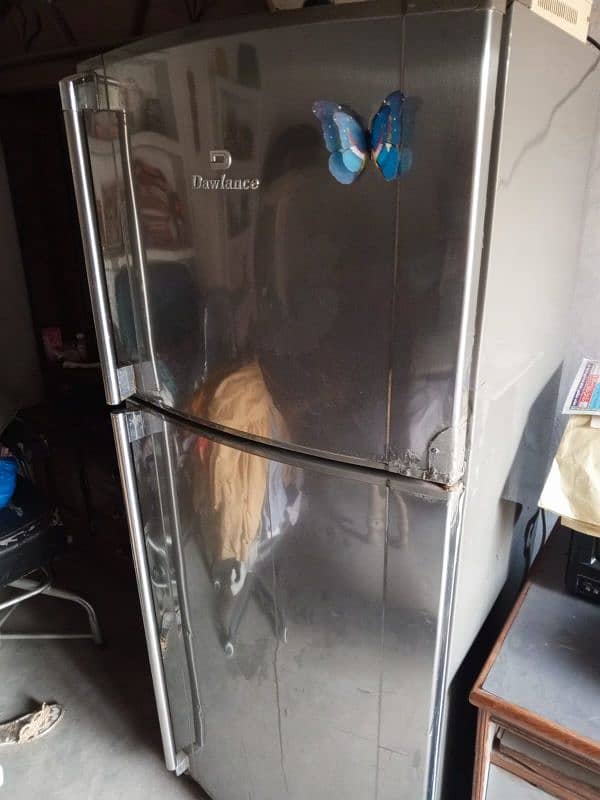 Dawlance fridge in good condition 2