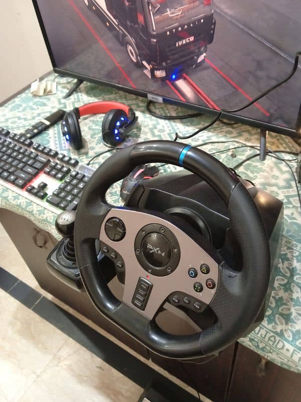 package gaming PC and steering wheel 11