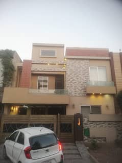 Per Day Rent 8 Marla Fully Furnished House For Rent In Bahria Town Lahore