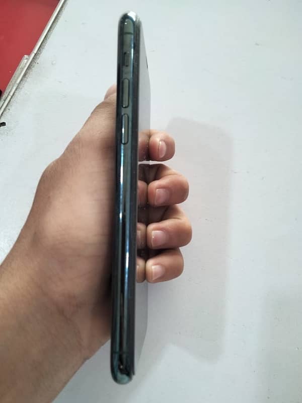 Iphone 11 pro dual PTA Approved 4