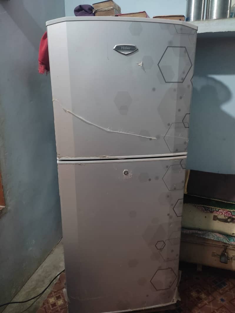 Big Size 16 Cubic Fridge for sale in best condition 1