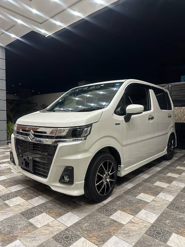 Suzuki Wagon R Cuztom Z 1