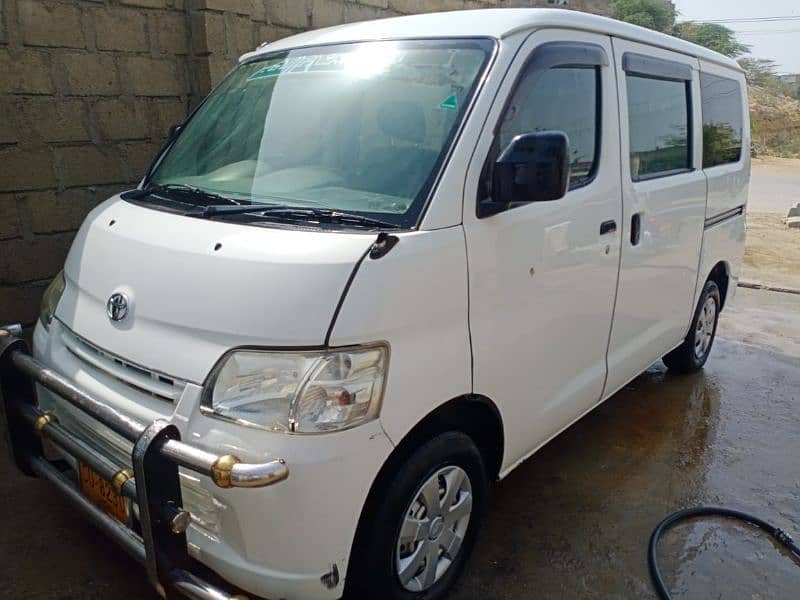 Toyota Town Ace 2014 2