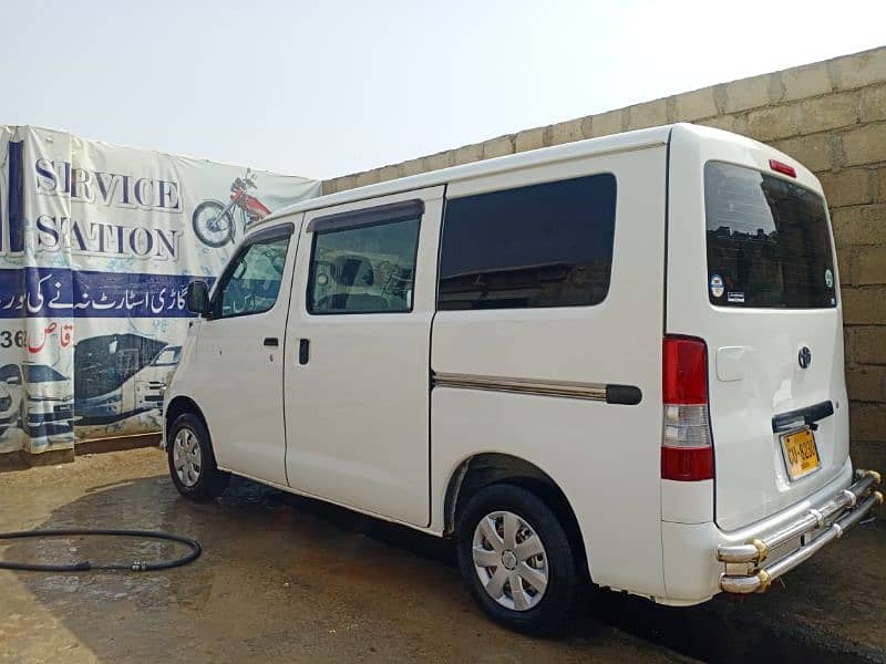 Toyota Town Ace 2014 8