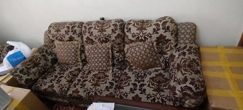 7 seater Sofa set with cushions 2