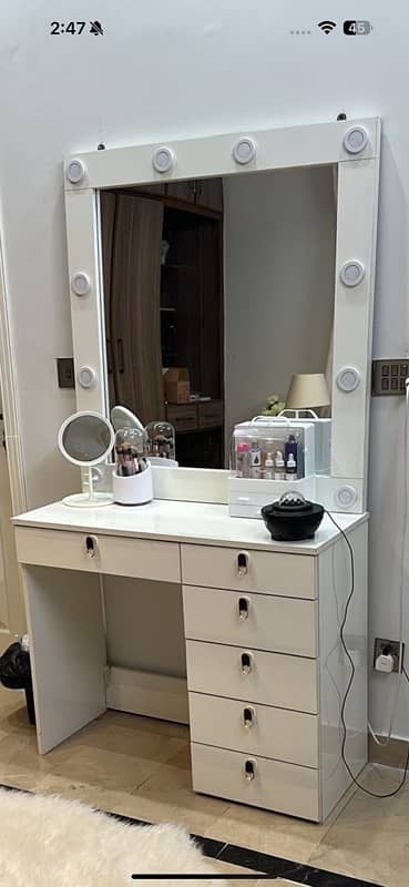 Vanity Dressing Table 1