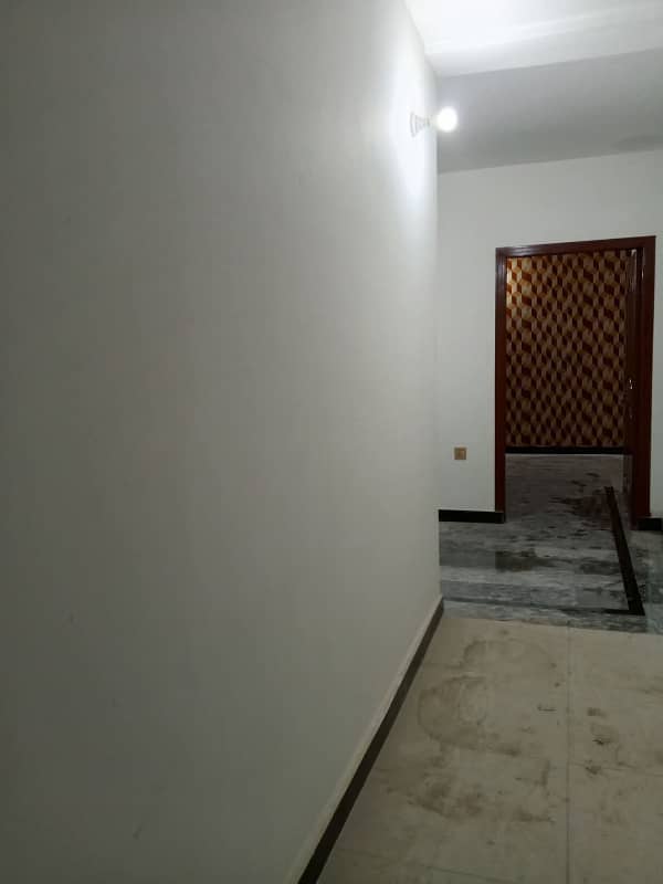 Sherfabad rod 3.5 Duble Story House For Rent Near by 4B Dwa chok 3