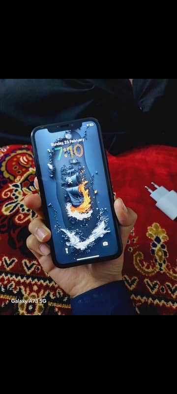 iPhone XR in used 2