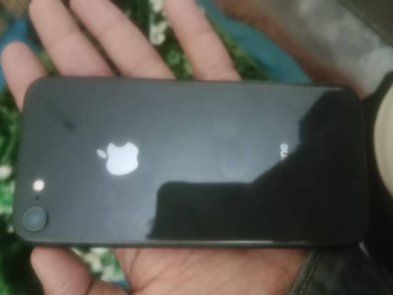 iphone 8 NON PTA lush conditon 2