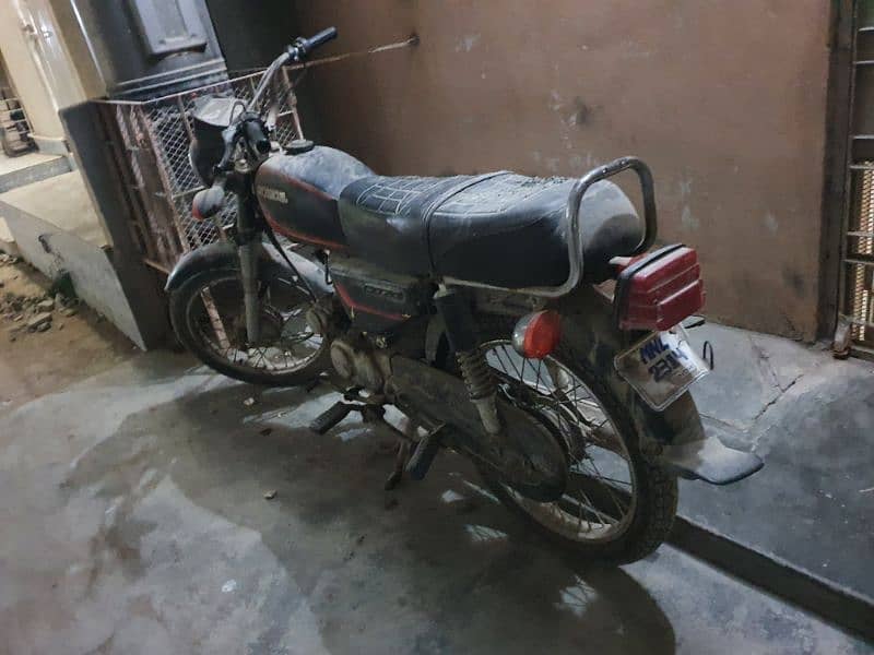 Honda CD70cc 2