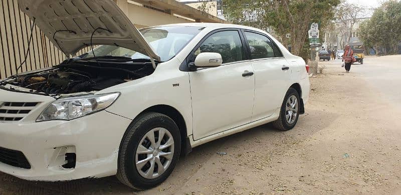 Toyota Corolla XLI 2013 3