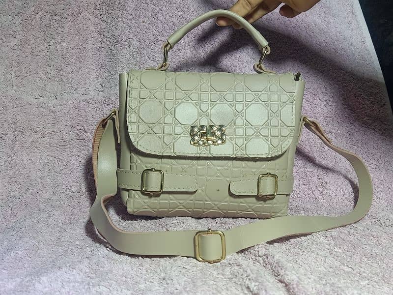 "Luxury Beige Handbag – Classy, Spacious & Affordable!" 2