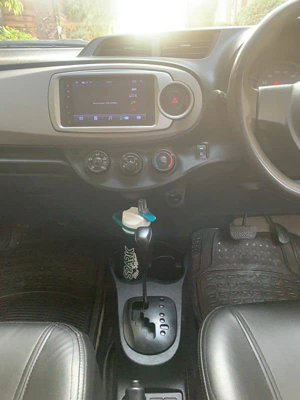 Toyota Vitz 2013 11