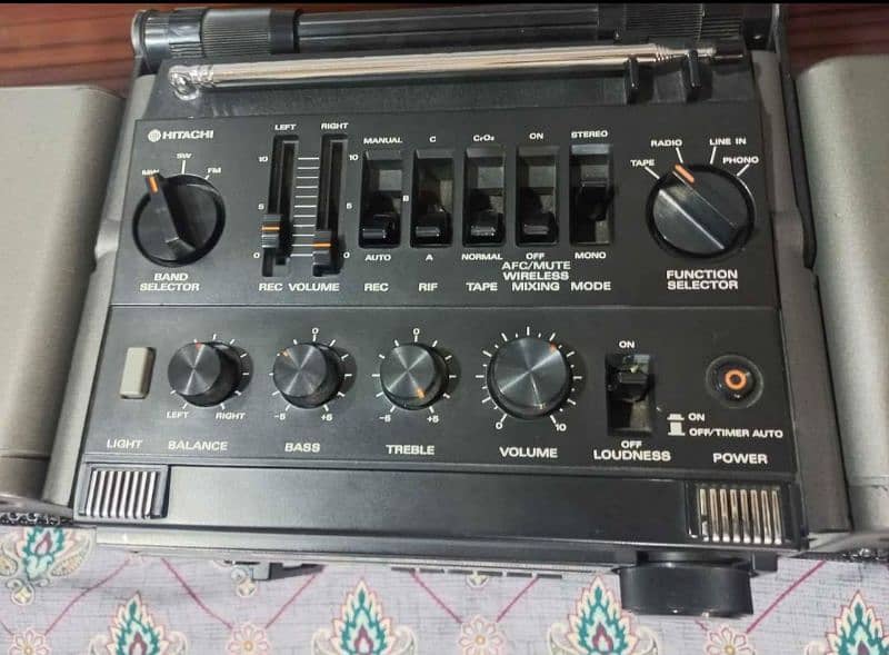 Hitachi Tape Recorder TRK-9150 1