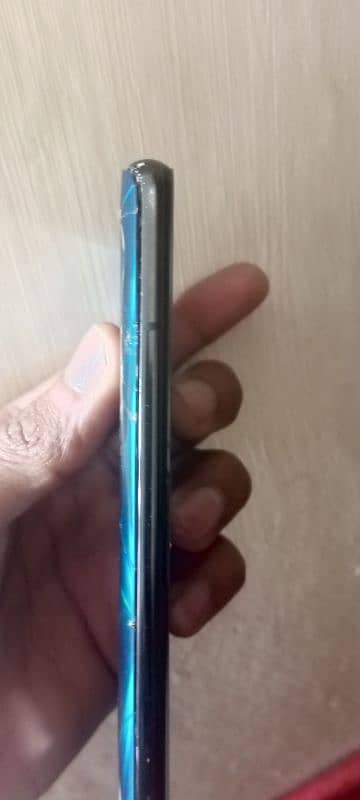 Mi mobel k20 pro 6/128 4