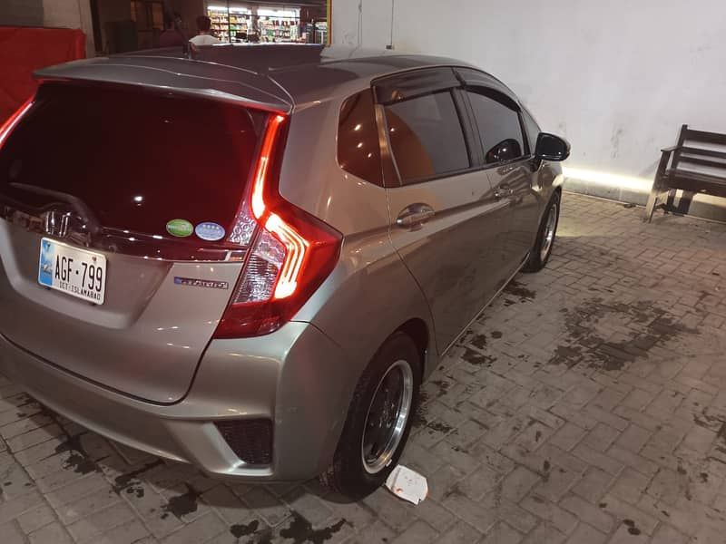 Honda Fit 1.5 Hybrid Base Grade 2018 10