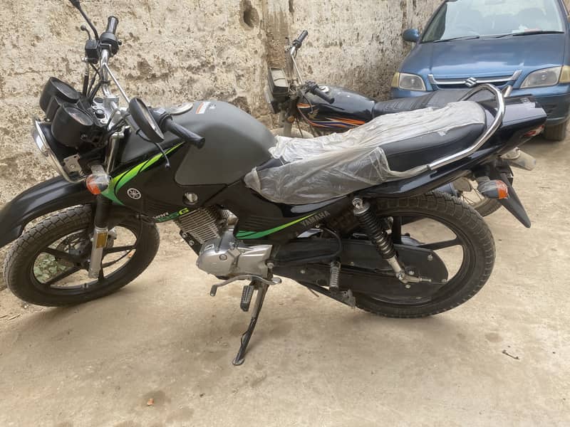 Yamaha YBR 125G 2024 1