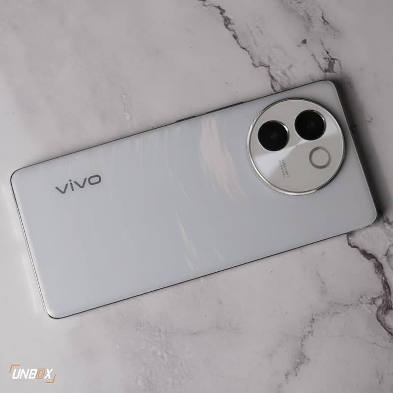 Vivo V30e (Like New) with 5-6 Months Warranty 1